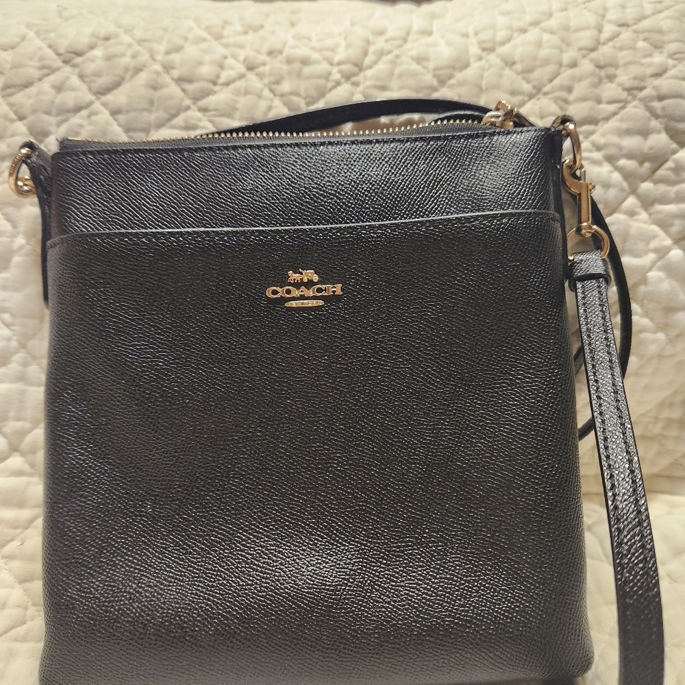 Coach Kitt Messenger Leather Crossbody Bag Black Gem